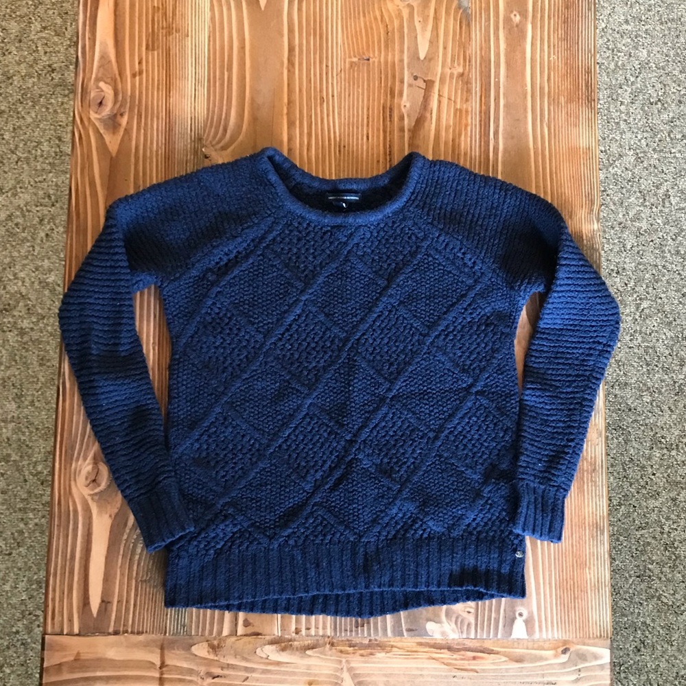 American Eagle sweater